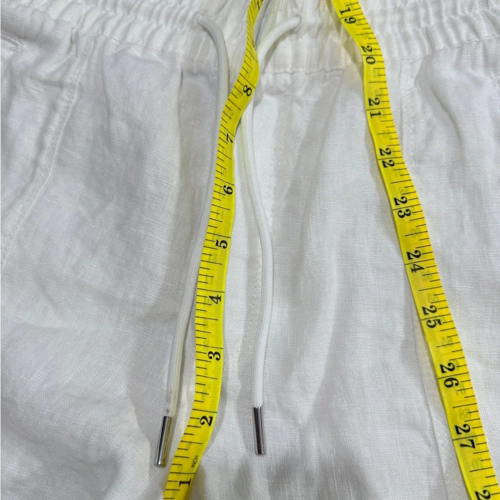 White Linen Athleta Retreat Shorts NWT size 4. - Picture 9 of 9